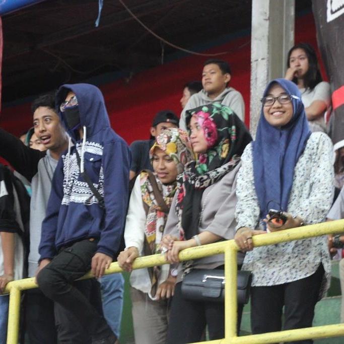 Danoosss's tweet photo. Supporter SMA 1 Sinjai Utara #iamjurnalistdbl #hondadbl2015 @dblindonesia @JagoanMks http://t.co/jWtL32H4Gk
