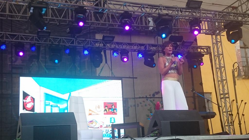 IMAJSMA's tweet photo. #IMAJSMA con @ConsueloDuval festejando el Día Internacional de la Juventud http://t.co/sbj15ZmIcT