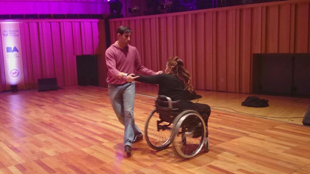 pablorpereyra's tweet photo. @mauriciomacri @lanacioncom @cuervotinelli la previa antes del mundial de tango http://t.co/9W1luMBOn0