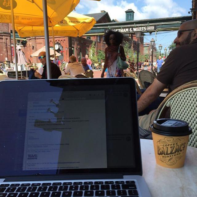 GoAwesomePlaces's tweet photo. Not a shabby place to work on a Saturday - Distillery District here in #Toronto #gettingmy… http://t.co/Yx0dB96nla http://t.co/STSfYbuQbv