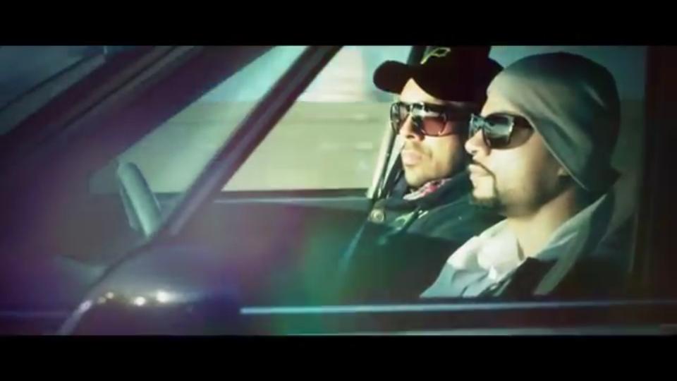 BohemiaRaja6's tweet photo. Mundae Sara talli NE goreya yeah salute to GITTA BAINS n Bohemia http://t.co/hB0OfY8Z7p