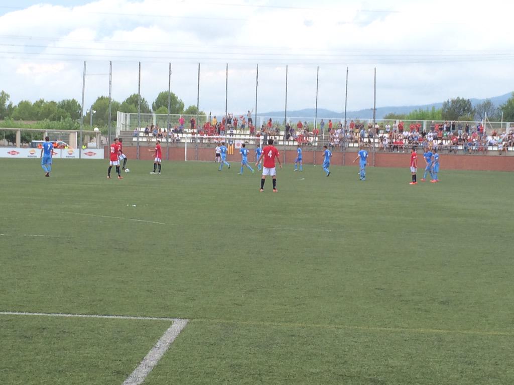 cfreusdeportiu's tweet photo. (0-1) 16' GOOOOOOOL d'@alexcolorado10 !!!! Un gol de bandera en llançament de falta!!! #cfrdlive http://t.co/v3TRhpxw3g