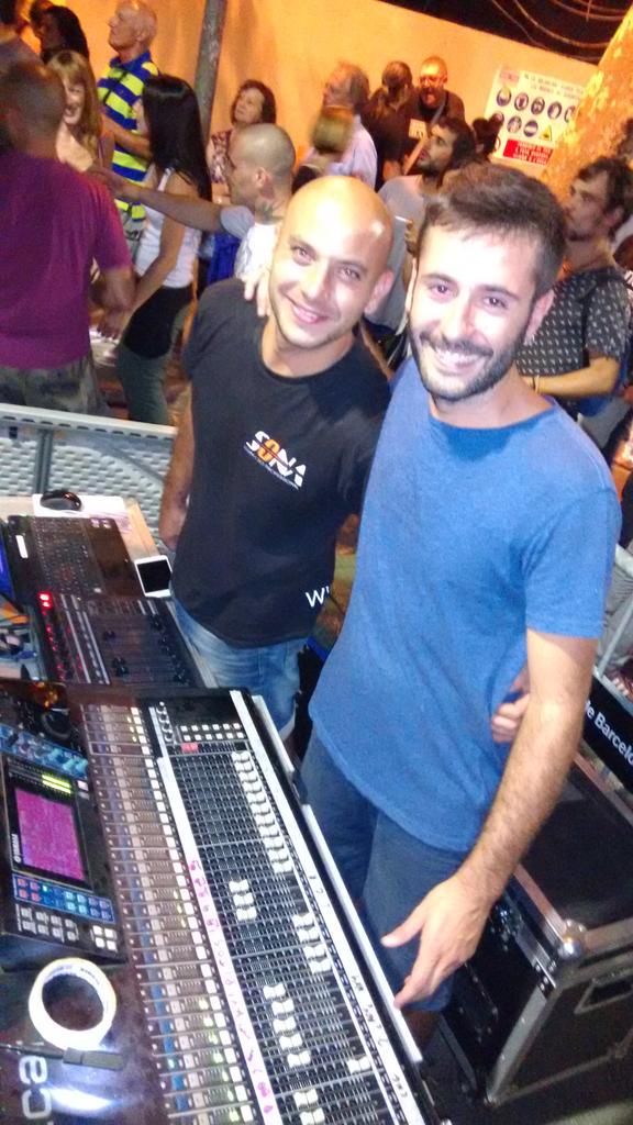 karlesants's tweet photo. @sonasoillum Calentant motors per la nit ke ve i per la setmana ke vindrà!!! #sants #vallespirdebaix #fms2015 http://t.co/BZt1vTpxKE