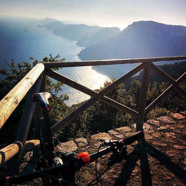 FeelingItaly's tweet photo. InstaPic by pietrom79: #mtb #mtbporn #mtblove #mountainbikefb #scottmtb #scottscale930 #scottscalerc #ridemoremtb #… http://t.co/YUqoDovGHJ