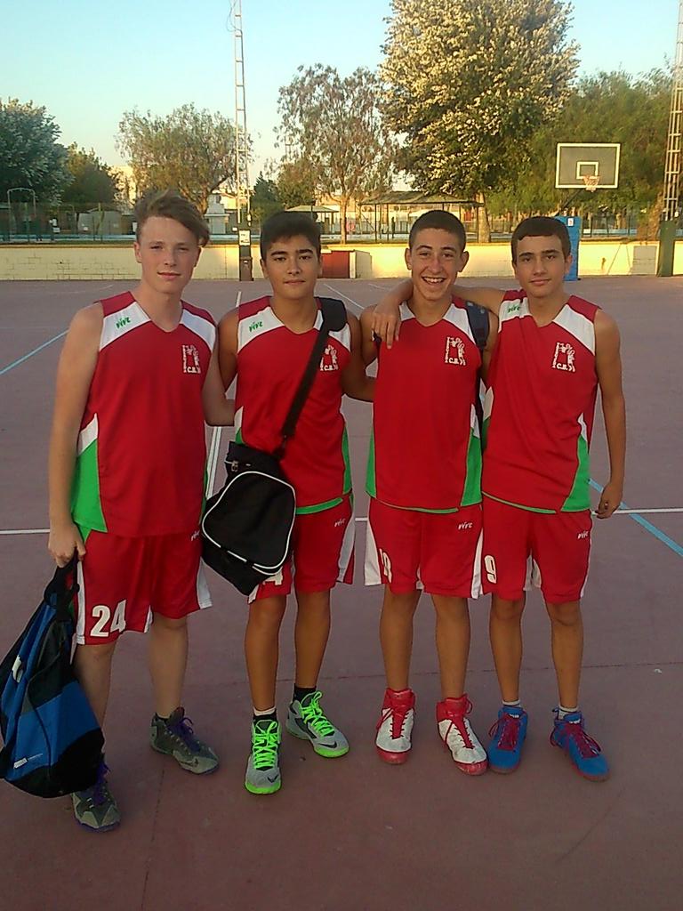 CDTartessos's tweet photo. 3x3=9 #Tartessos3x3 http://t.co/7mIUy24WvP