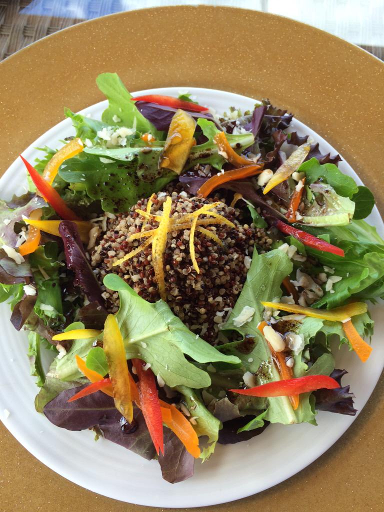 TraceyNZimmer's tweet photo. Enjoyed a delish lunch at @TayRiverMediSpa right after my massage. Life is good today! #spa #perth #ottawa #Relaxing http://t.co/BfhBubyGUH
