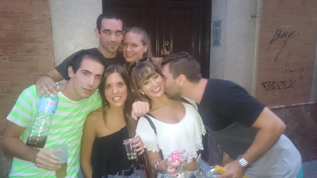 llenaliagg's tweet photo. #Ryh porque la feria sin @Xapi21 no es lo mismo! http://t.co/qDD7qvyow9