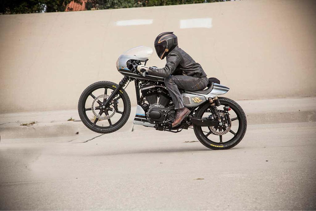 Check out the full build on this @JPCycles sporty - rolandsands.com/blog/511/jp-sp… @AirTrix @harleydavidson @RideDunlop