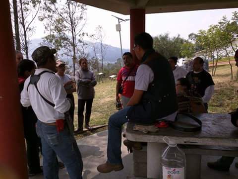 SergioReyesRs's tweet photo. Apoyando a Líderes y Amigos de Col. La Quebrada en poda dentro del parque el Colibrí #VinSo Por un Bien en Comun... http://t.co/N2Z4jgGw5o