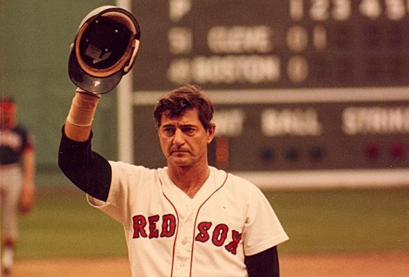 Happy 76th birthday to Carl Yastrzemski. 