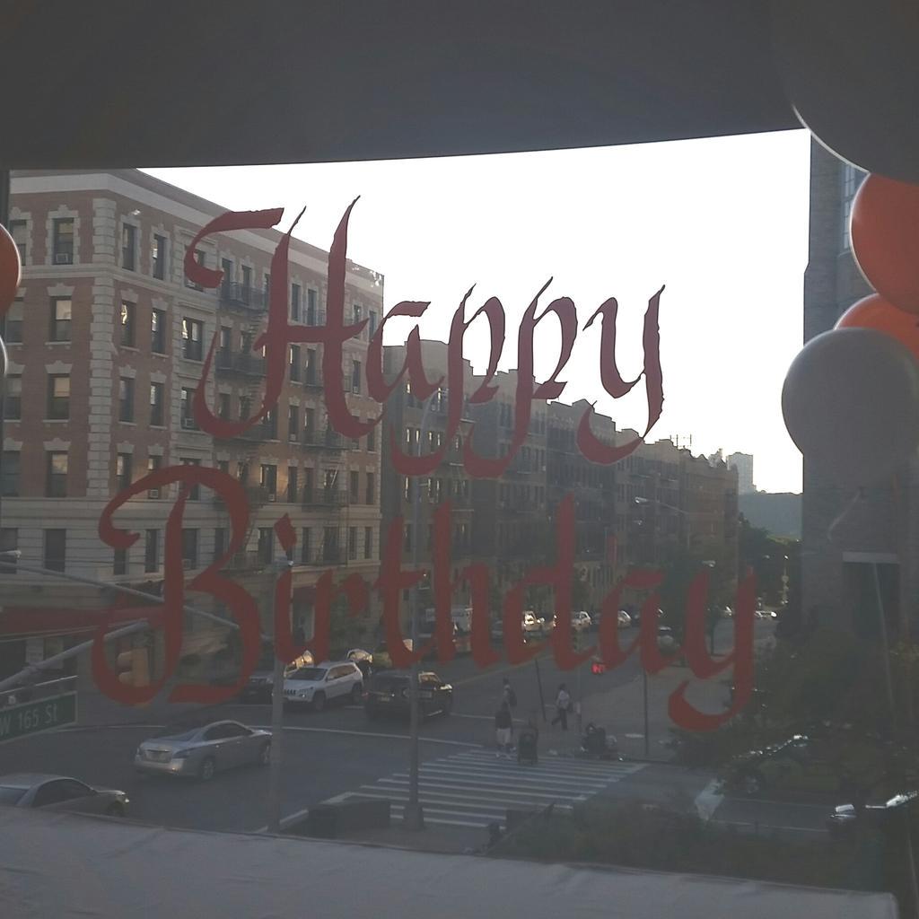 rlevts's tweet image. Birthday vinyl for today's party. #robinlauraevents #RLBBdaybash2015