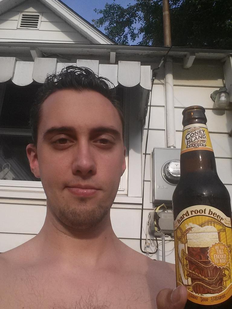 Solderscreamer's tweet photo. Much needed relaxation. Crazy weekend already and more to come! Thanks to @theBROWNandonly and @josie_jubilee http://t.co/ZSXXXytMen