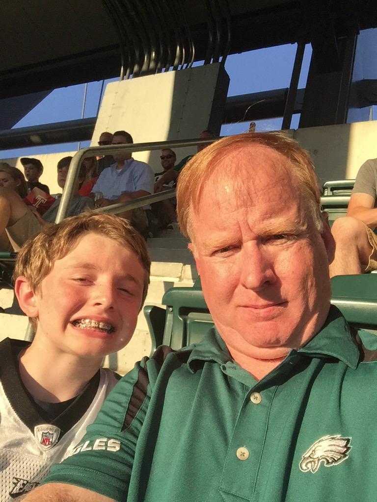 mkain's tweet photo. E a g l e s #FlyEaglesFly http://t.co/7tUzTFAFsa
