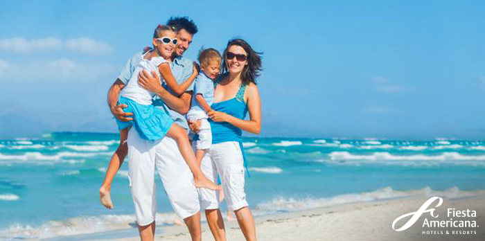 fiestamericana's tweet photo. Si viajas con los más pequeños. organiza actividades en la arena, ¡es su lugar favorito! #TipsFA http://t.co/Ggo5Znb5Cw