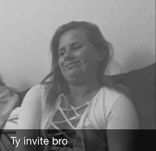 jessicanystroms's tweet photo. NÄR MAN INTE FÅR EN INVITE. http://t.co/coeqX0NFw5