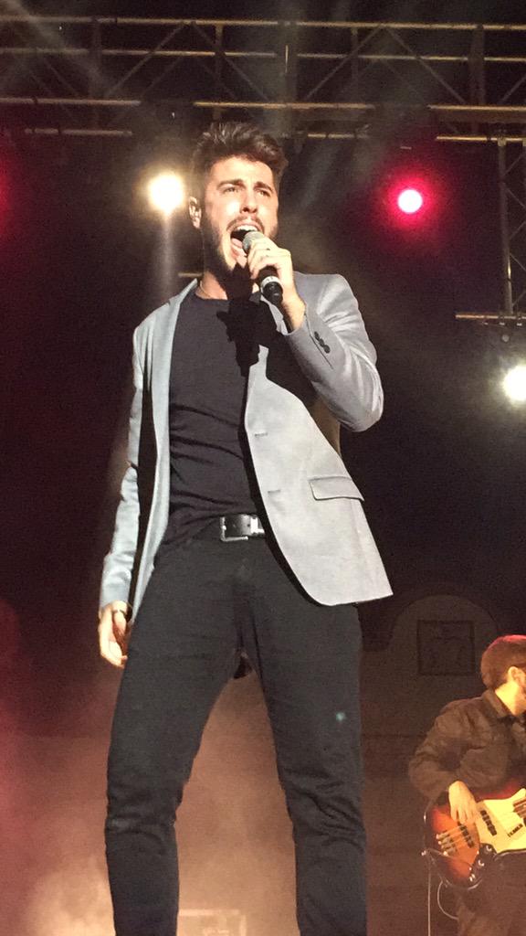 laromo194's tweet photo. @AntonioJSMazuec  gracias a ti hemos disfrutado como enanas gracias por ser como eres #ElViajeAJVillanueva http://t.co/SnEPZonRin