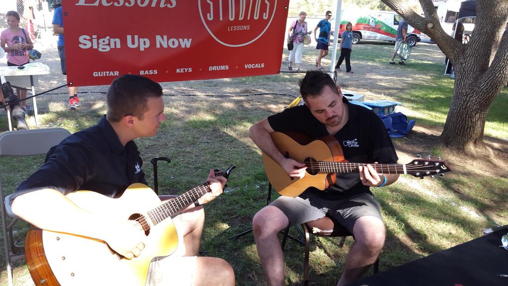 Mix951's tweet photo. Learn to play like the pros @SummerfestChico w/ @guitarcenter #StudioLessons another part of #InteractiveSummerfest http://t.co/4eTFWQOQB6