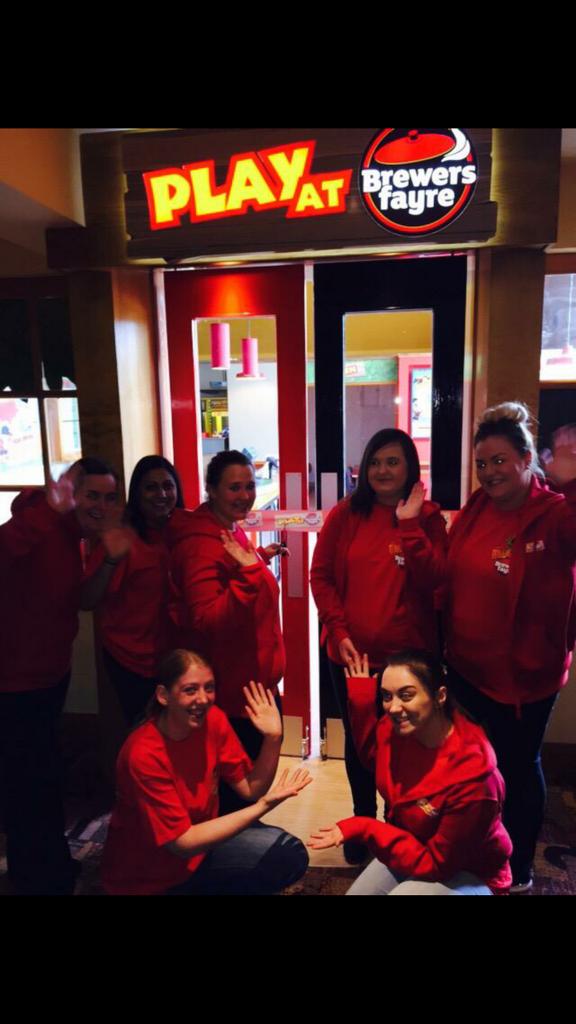 xJadeConnelly's tweet photo. New Play at The Crooked Glen Brewers Fayre @WeAreSUGM Great day! Great team! http://t.co/yDGBAsAp2P