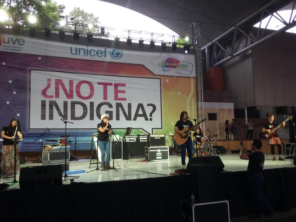 WilmerMerino1's tweet photo. #ConciertoJuventour con @MusasBatucada http://t.co/IB6i0ehRWg