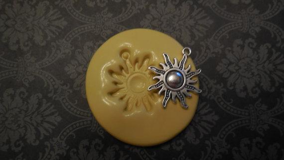 NetWorking4US's tweet image. Sun and Moon Molds, silicone mold, craft mold, resin, jewelry mold, food mold, dld.bz/dRjpn