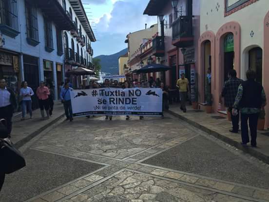 ponchotgz's tweet photo. #TuxtlaNoSeRinde en San Cristóbal @TuxtlaNoSeRinde http://t.co/UYEiS5eImf