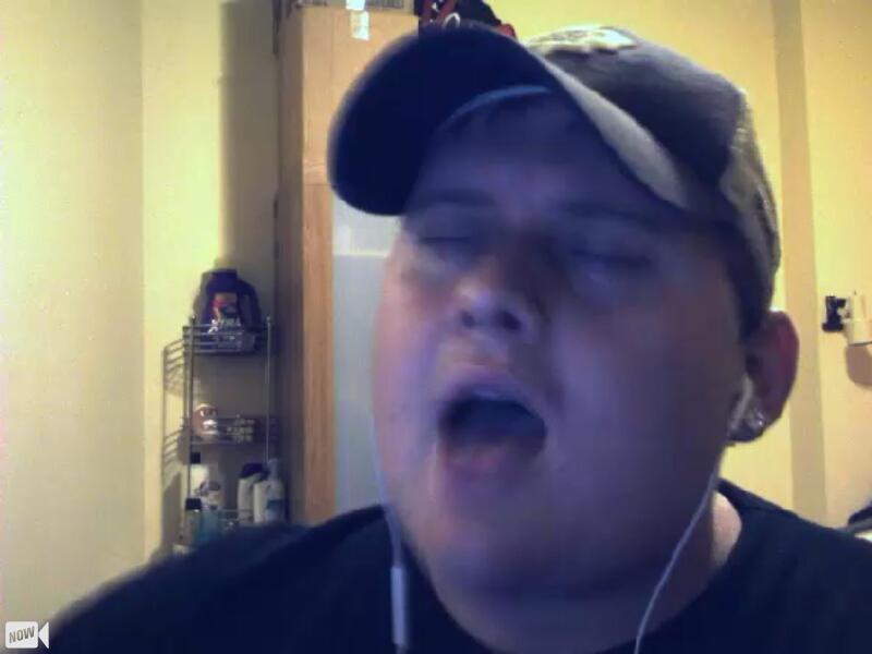 🔴 LIVE JohnnyFletcher2000 on #YouNow - younow.com/JohnnyFletcher…
