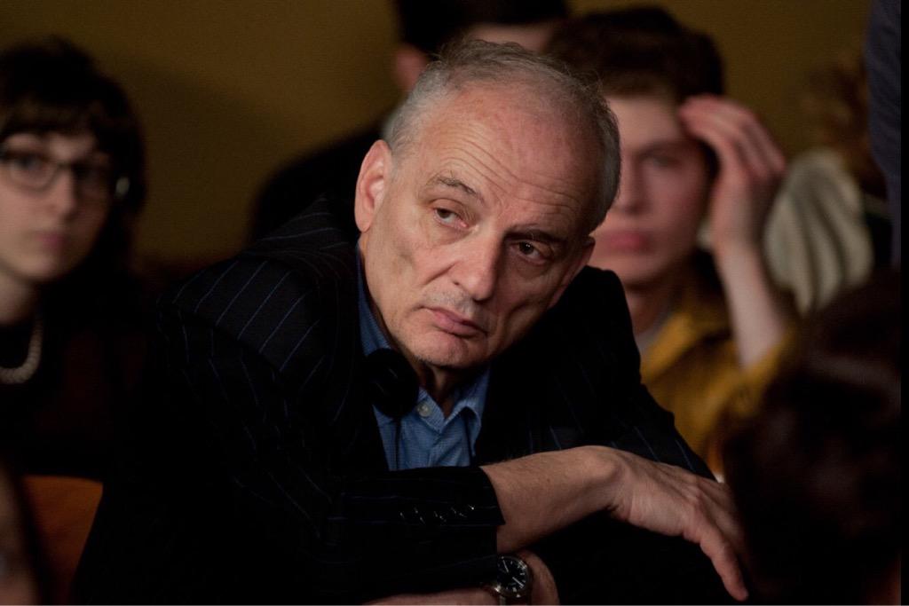 Happy Birthday writer-producer-director David Chase. Fuhgeddaboudit! 
 