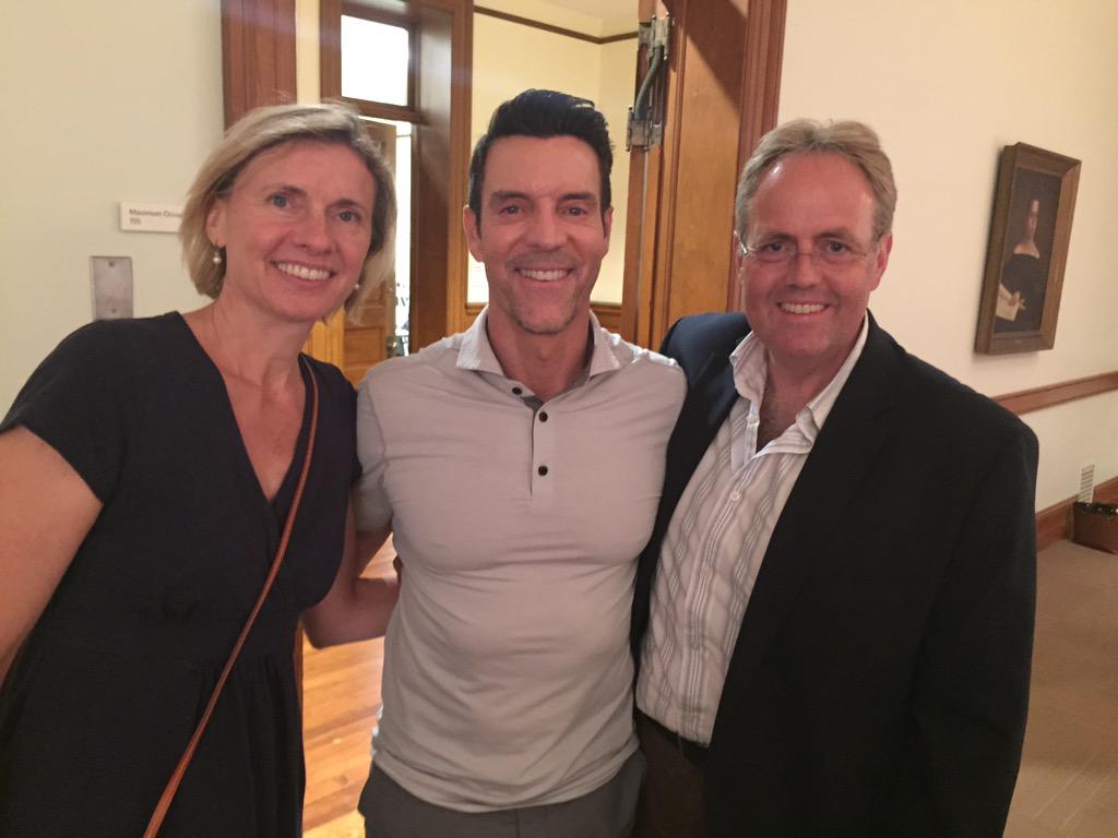 alholt21's tweet photo. Thank you @Tony_Horton for adding some muscle to the #UnitedTheatre campaign! http://t.co/sg2Zeqc3vm