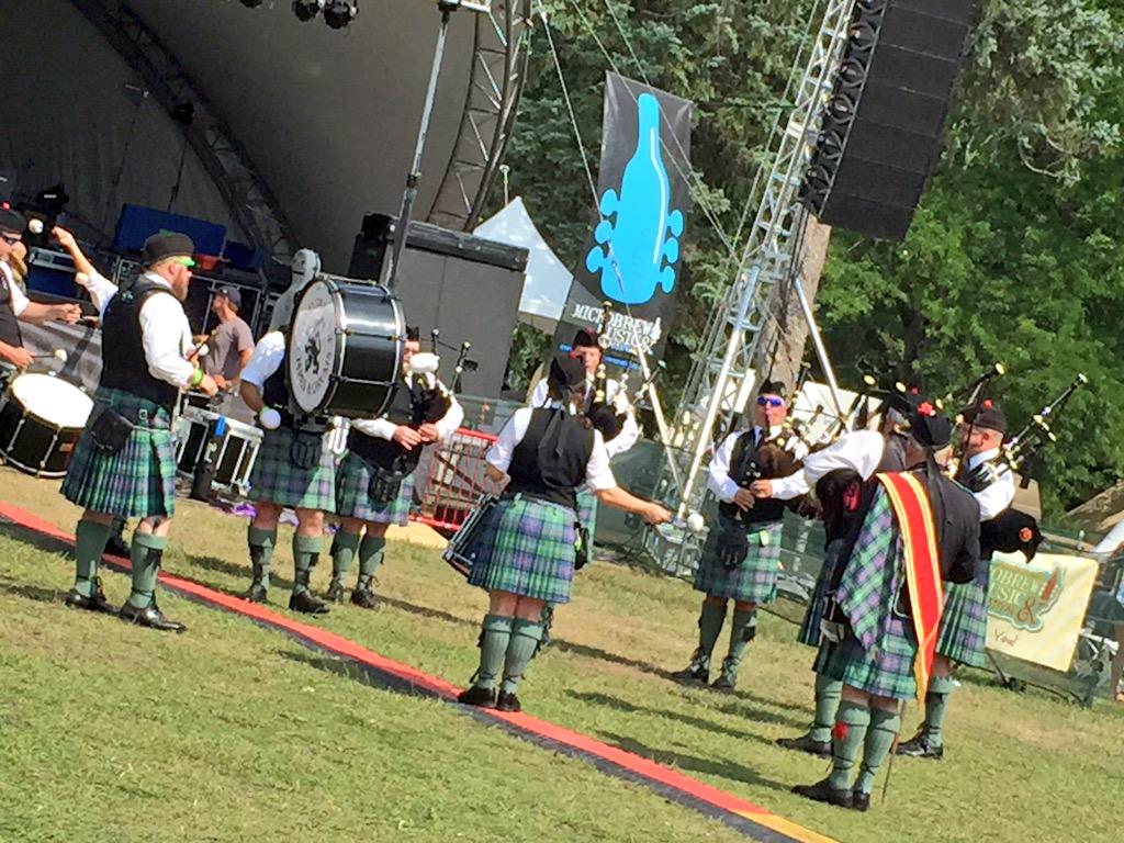 Traverse Pipes and Drums! #mbmf