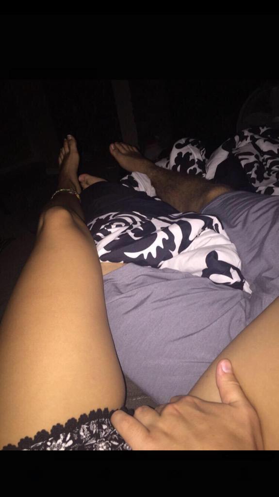 مع واحد تعرفت عليه ف  مكهه مول مافي جاديين ف تويتر 💦🔪