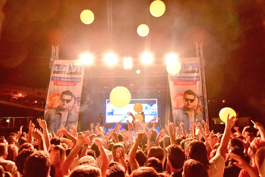 SantiBertomeu's tweet photo. Ha sido una noche inolvidable... #Finestrat #IbiSummer #TallarinaOnTour #OnionAndBack 😍 http://t.co/vDrL03fcsS