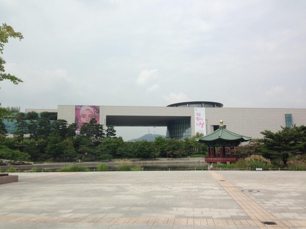 Rosemary6412's tweet image. "때로는 그저 신음하고 고통스러워 하다가, 내 절망을 피아노 위에 쏟아 놓을 수 밖에 없었어요" - 러시아 치하의 조국 폴란드를 생각하며 쇼팽이 남긴 말.