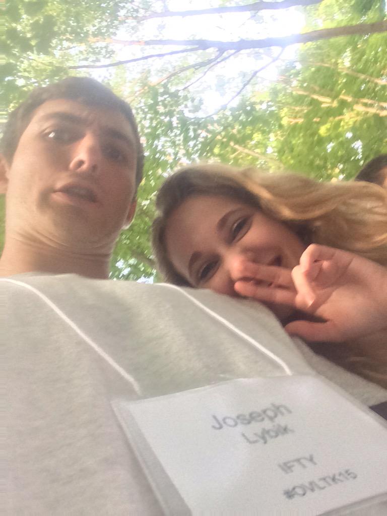 laurkurtz's tweet photo. I see you two #OVLTK15 http://t.co/zQ3w501lDK