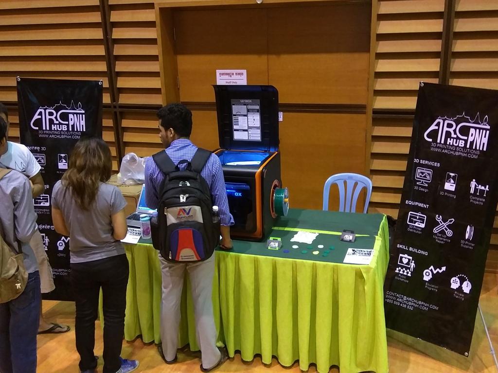 dstankowski's tweet photo. Thanks @ARChubPNH for being part of #sharing #3dprinter #technology with #students in #Cambodia #T3CON15ASIA http://t.co/ILeRFiJbAa