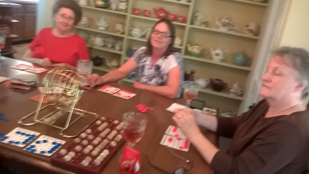 C_Penter's tweet photo. Hosted a #simplifyit #backtoschool party featuring #flipit &amp; #collapseit thanks @Tryazon #storage #amazing #gotitfree http://t.co/ec6Nfs0ulr