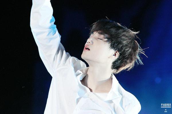 kaisoommaya's tweet photo. JONGIN IS AN EPITOME OF PERFECTION http://t.co/4YI6inbEMC