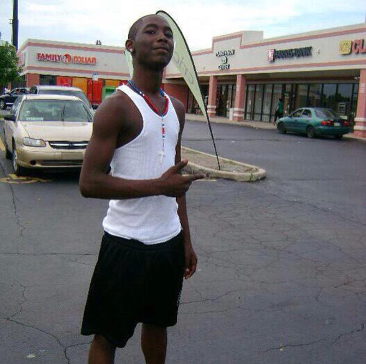 imakeherMONE's tweet photo. R.I.P. My 💉 everybody be screaming yo name and Don't even know whats up! #RIPTooka http://t.co/l8Qw2QQbhZ