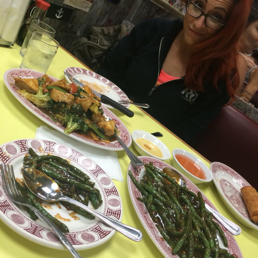 itsvedatime's tweet image. 1 am in Chinatown is the best AM in Chinatown.