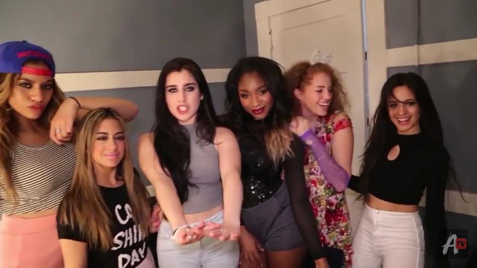 5H_LaurenJM's tweet photo. 1 Tweet válido #WorthItVMA http://t.co/Op9ztOZazZ