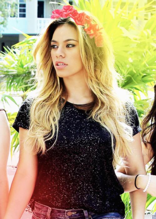 whozhansen's tweet photo. Sexto voto válido #WorthItVMA http://t.co/twE8J2zS3B