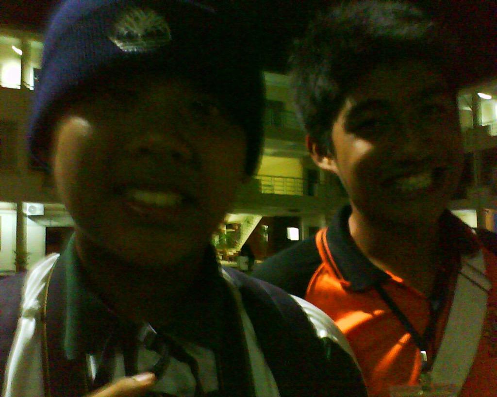 FareedAfnan's tweet photo. happy birthday tobek marshall @naimmynwa always have a good one (an old pic of a competition held at mrsm mersing) http://t.co/esXcOcoaVZ