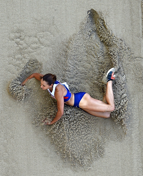 BBCSport's tweet photo. WATCH...

@J_Ennis in World Championship heptathlon lead after six events: http://t.co/iJ2QbfNYw9 #Beijing2015 http://t.co/ePdhztJHqN