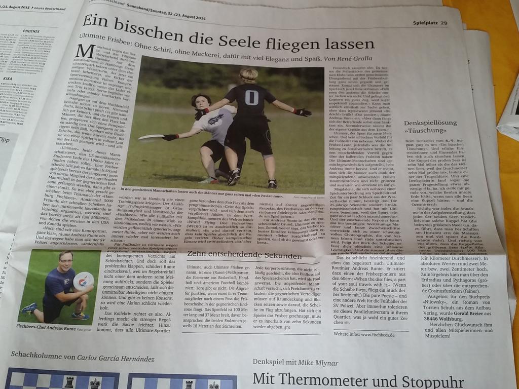 Wenn die Freundin das Neue Deutschland kauft und man am Frühstückstisch über Fischbees aus Hamburg liest, is Sonntag