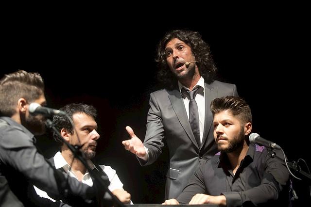 rtvenoticias's tweet photo. Nos despedimos con el concierto del cantaor Arcángel anoche en el patio de la Jabonería de Ayamonte, Huelva

#TD1FS http://t.co/a8sgdfp4p1