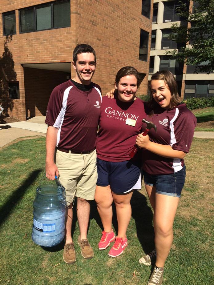 #previewgu #gupossibilities move in day RAs are the best! Bunkin beds, delivering ice;) keepin' everyone happy