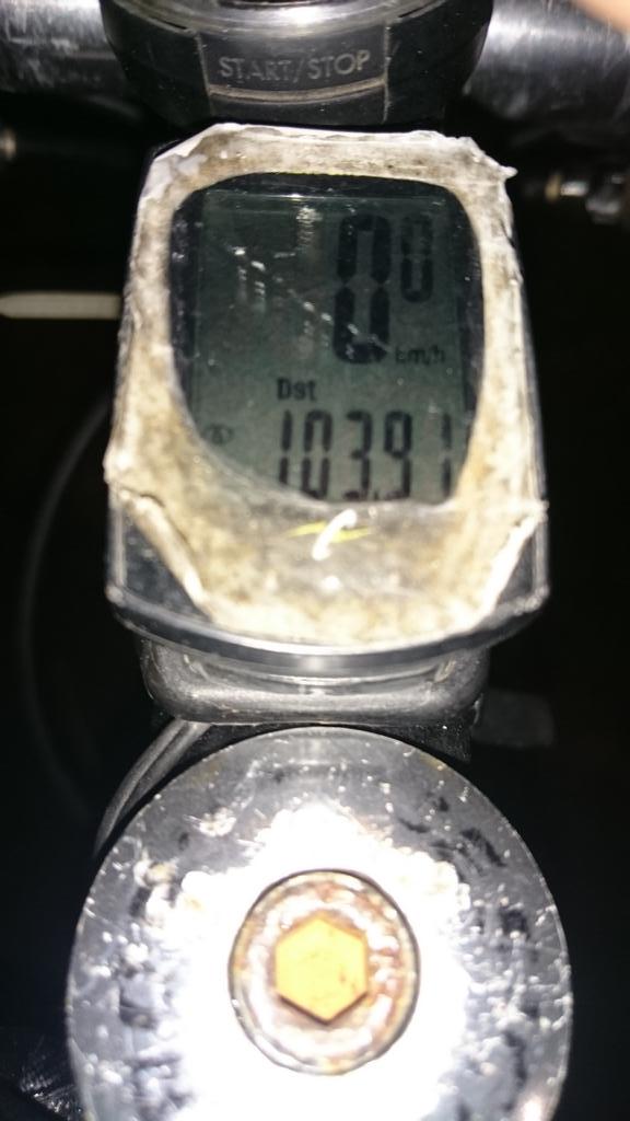 猥褻教導団長 24時間マラソン追跡団長 On Twitter Ysb Danchoの走行距離計は103 91kmを指しています 従って今回の マラソンランナーdaigoさんは走行距離を100km以上 走ったこと証明いたします Snake24tv Http T Co 5ftq6ypbmp