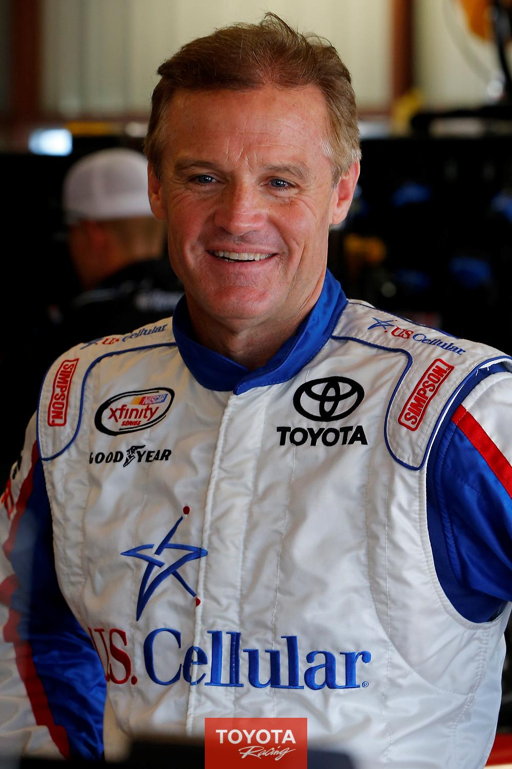   ToyotaRacing: REmessage to help us wish HAPPY BIRTHDAY to Kenny_Wallace! 