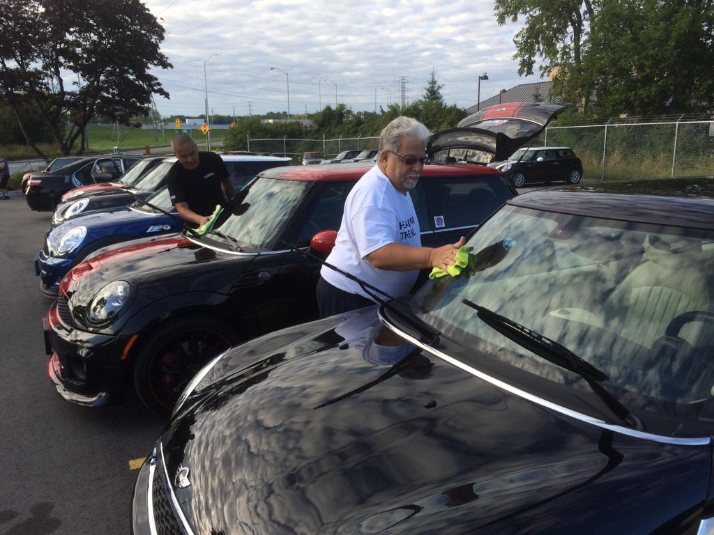kaylachong's tweet photo. Make sure she shines! #MINIInvasion2015 #FarewellBfast @MINICanada @yeitchong http://t.co/vhe8vNVicZ