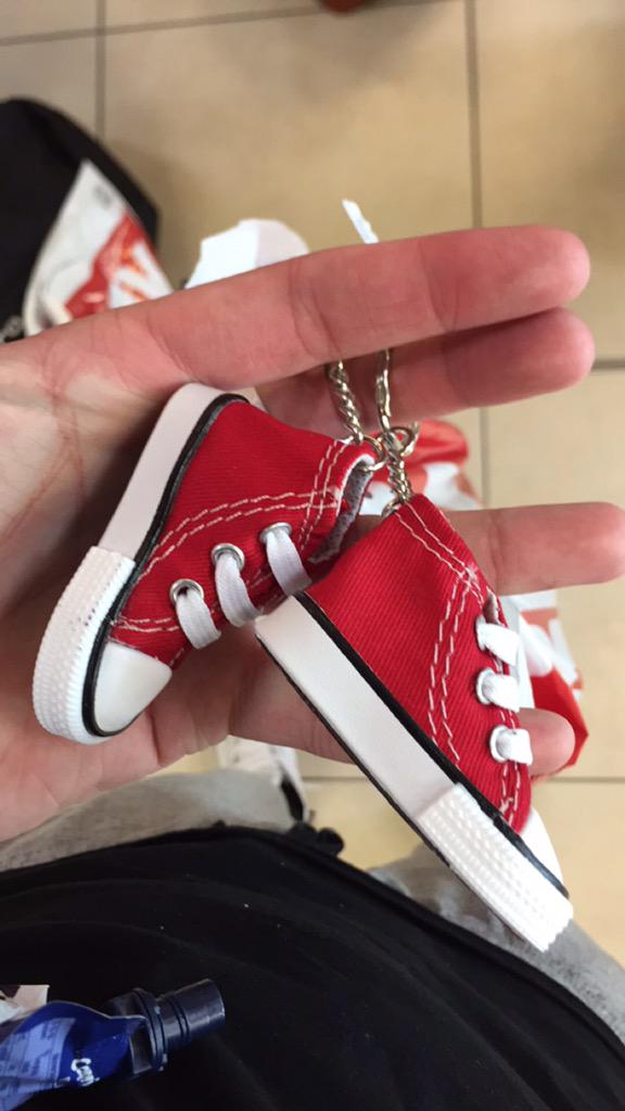 Banks's tweet photo. They even gave us a pair for Apex @FaZeClan @Converse http://t.co/Hd7GflCOlC
