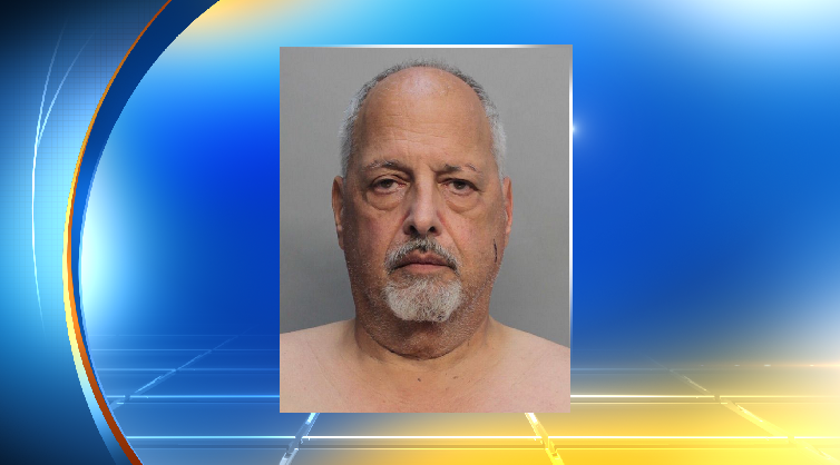 ARRESTED- Former marine is behind bars after officers say he shot at them in Miami Lakes. bit.ly/1fywvAL?utm_so… http://t.co/SnYS02ylYt